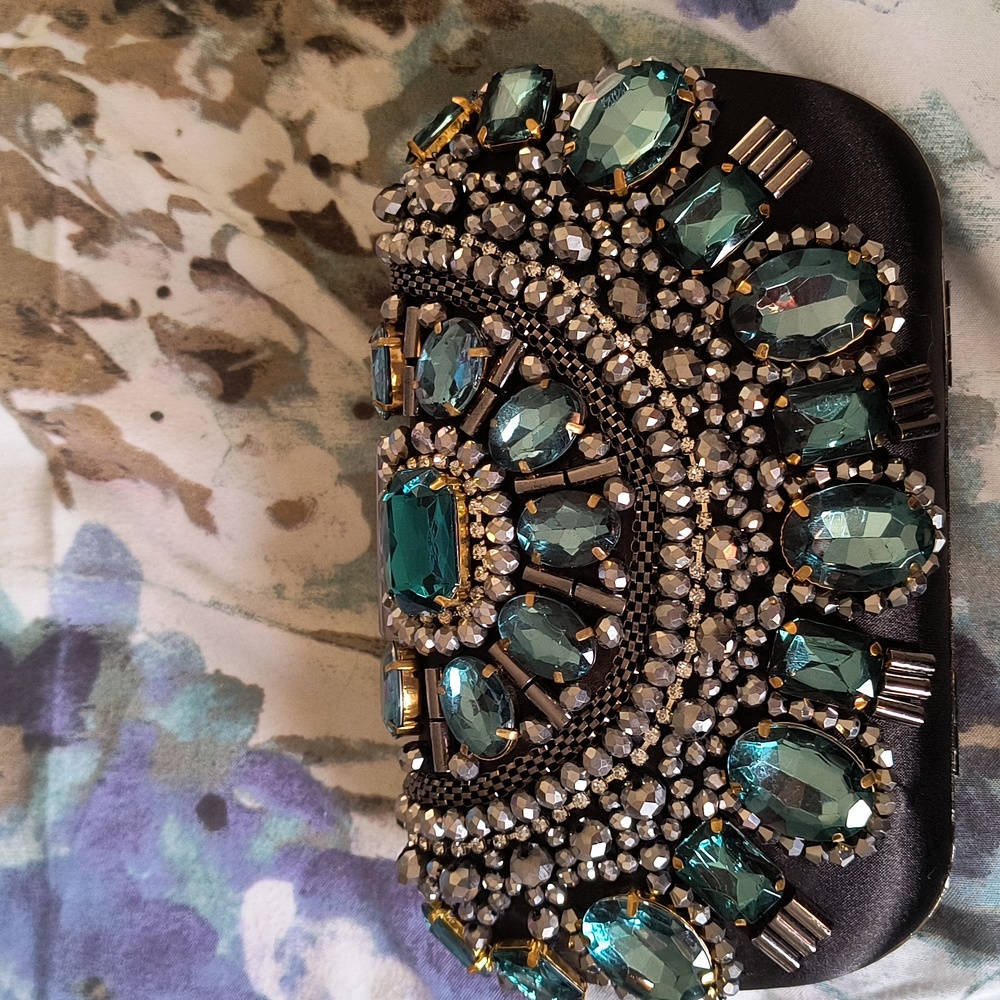 Jeweled clutch